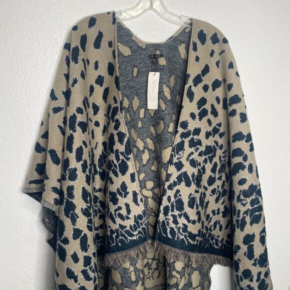 Ann Taylor Womens Pancho Size OS Animal Print Asymmetrical Hem Open Front Wrap - Picture 9 of 12